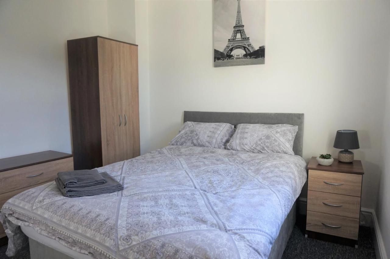 Mill Street House Apartment ครูว์ ภายนอก รูปภาพ