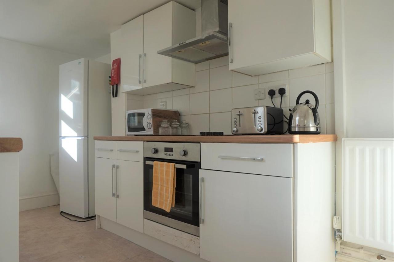 Mill Street House Apartment ครูว์ ภายนอก รูปภาพ